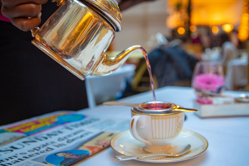 A MUST HAVE ETIQUETTE GUIDE TO AFTERNOON TEA IN LONDON